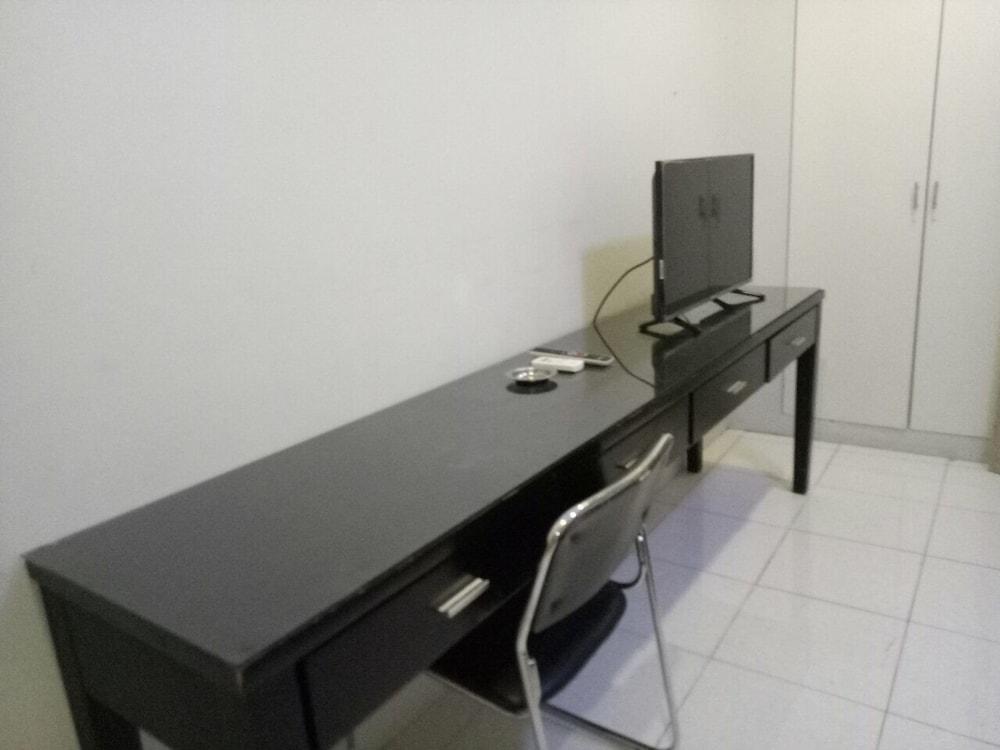 Dragonlink Suites Makati City Exterior photo