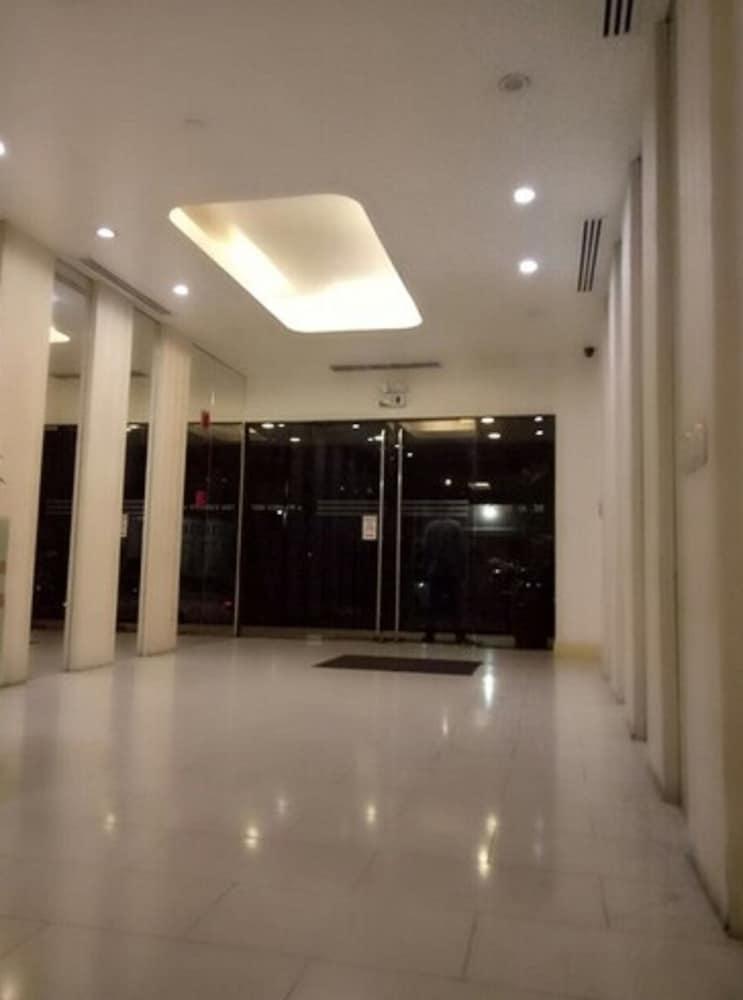 Dragonlink Suites Makati City Exterior photo